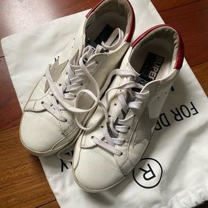Golden Goose sneakers ( 39)